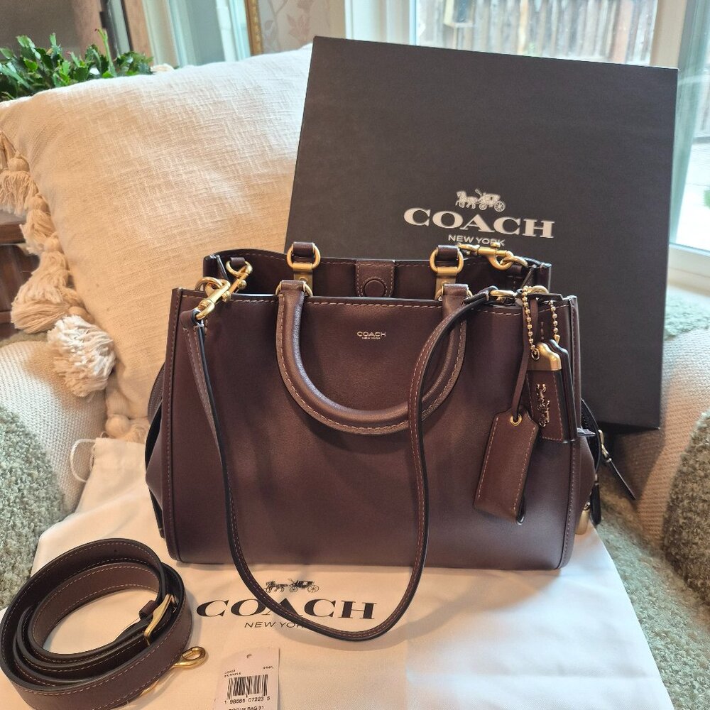 Coach Rogue 31 in Maple